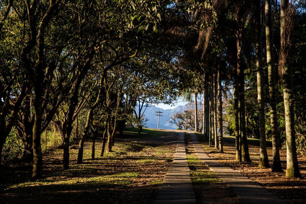 Pousada E Espaco Flor Da Serra Cruzeiro  Bagian luar foto
