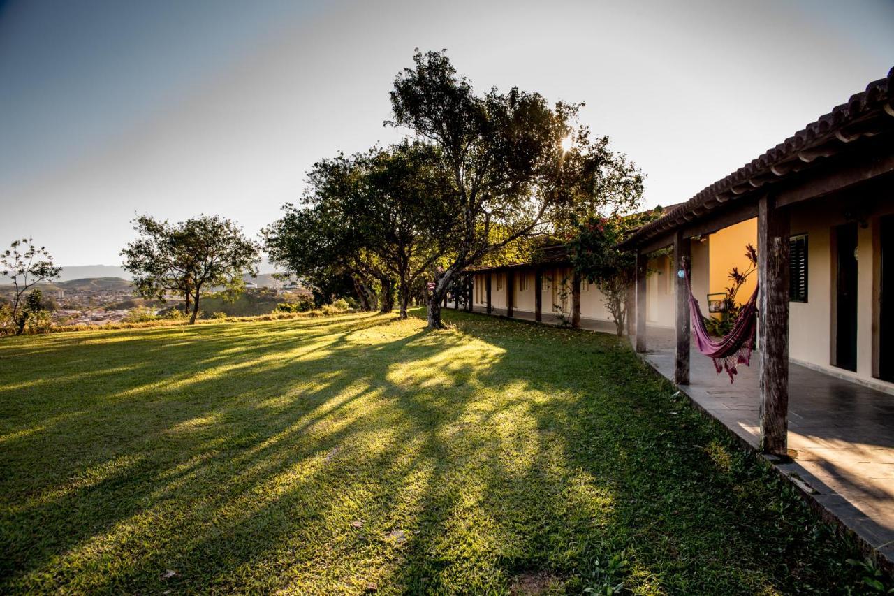 Pousada E Espaco Flor Da Serra Cruzeiro  Bagian luar foto